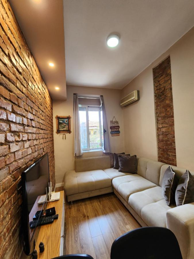 Appartamento Be My Guest Tirana Esterno foto